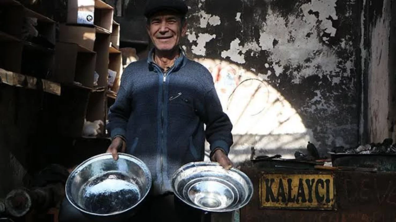 Kaybolmaya yüz tutan meslekler! Bir zamanlar her mahallede vardı, şimdi sayıları giderek azalıyor