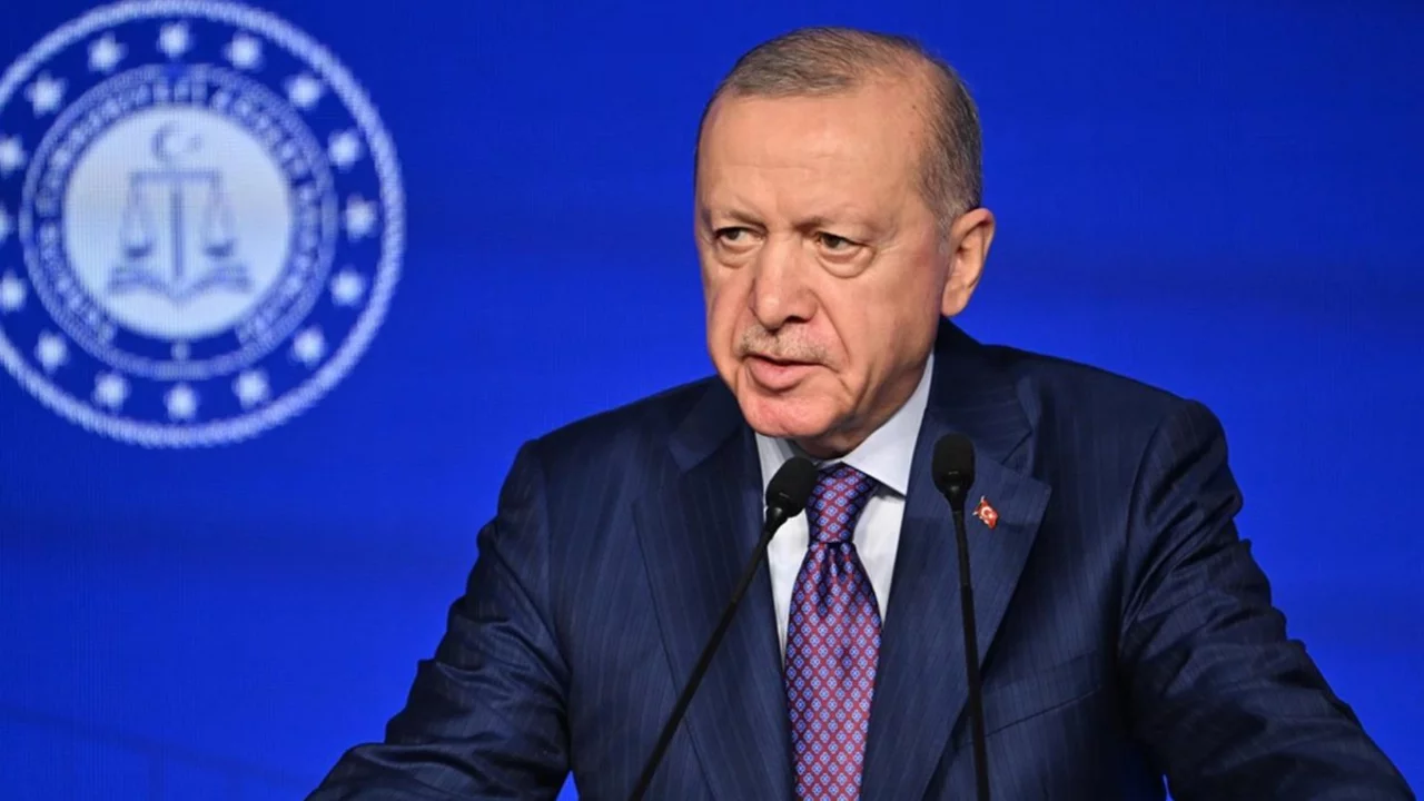Cumhurbaşkanı Erdoğan'dan d&uuml;nyaya sert mesaj!
