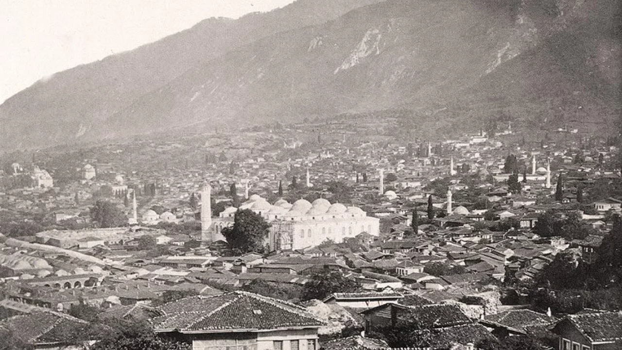 Bursa'nın ge&ccedil;mişine şaşırtan yolculuk! Eski isimler tarihe ışık tutuyor