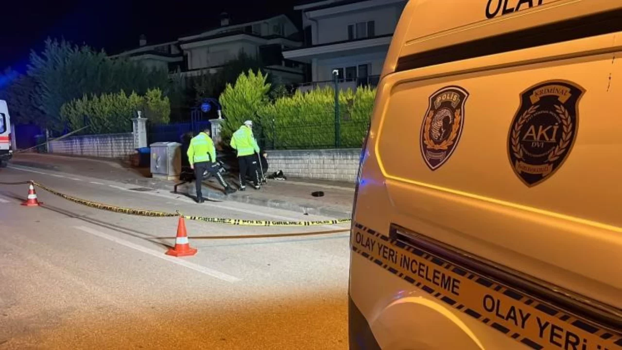 Bursa'da gece yarısı facia! Motosiklet s&uuml;r&uuml;c&uuml;s&uuml; trafoda can verdi