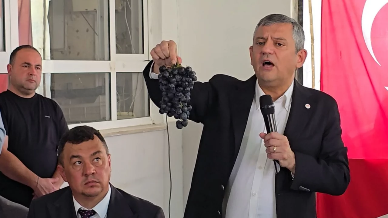 &Ouml;zg&uuml;r &Ouml;zel: Alım garantili yeni bir tarım d&ouml;nemini başlatmak durumundayız