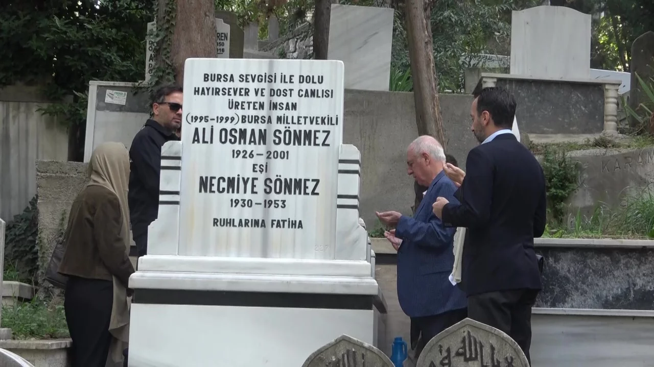 Ali Osman S&ouml;nmez, vefatının 25'inci yılında anıldı