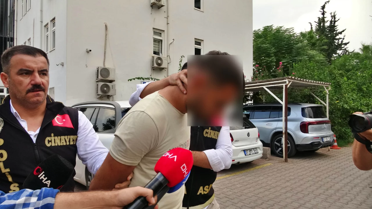 Kıskan&ccedil;lık kavgası cinayetle bitti! Detaylar dehşete d&uuml;ş&uuml;rd&uuml;...