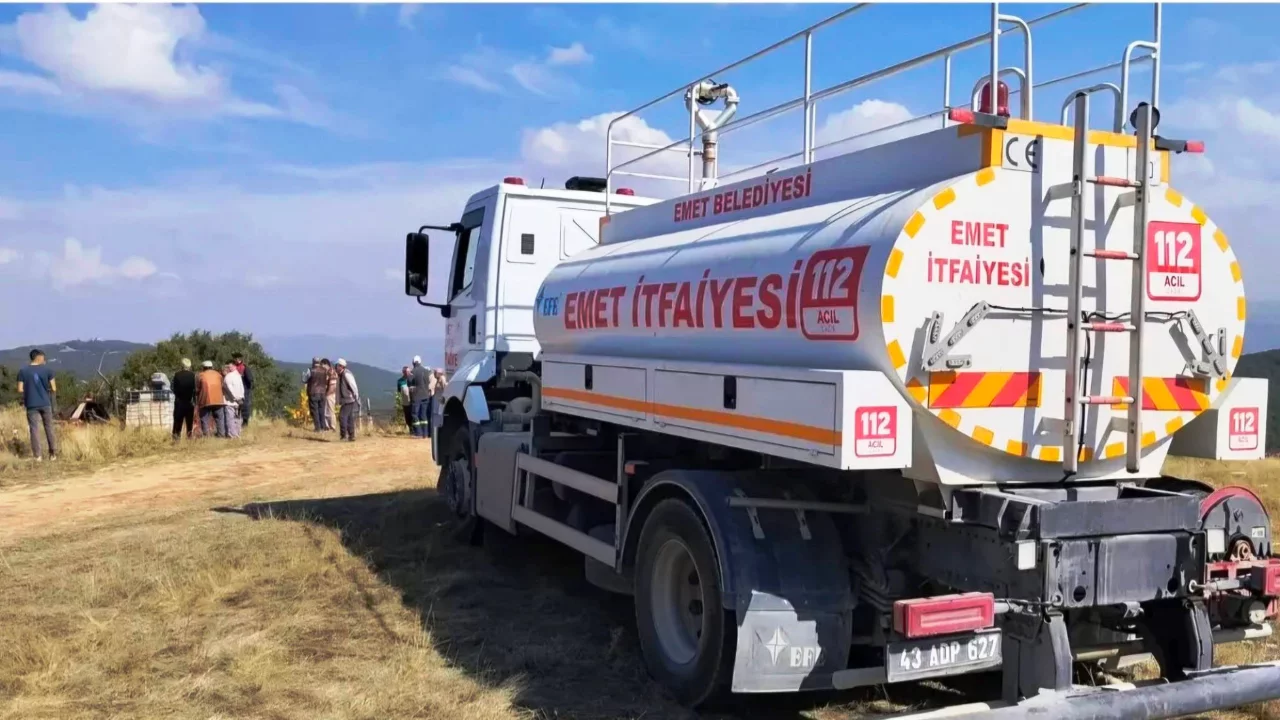 Kütahya'da otluk alanda başlayan yangın ormana sıçradı! 6 dekar zarar gördü