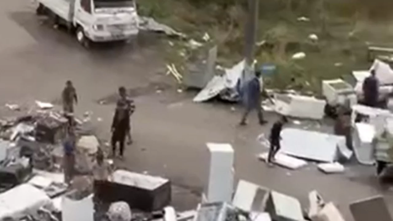 Bursa'da mahalle sakinlerini isyan ettiren görüntüler! Önlem bekliyorlar