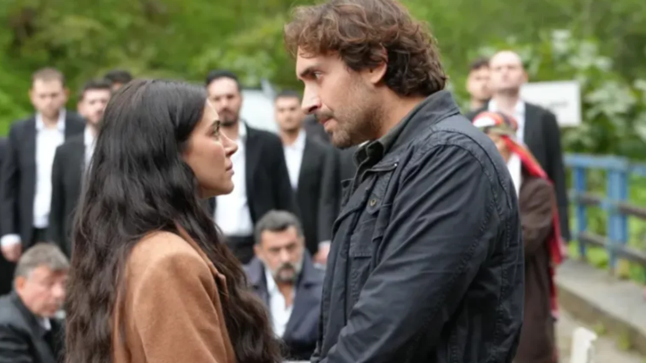 Taşacak Bu Deniz 34. B&ouml;l&uuml;m 2. Fragman İzle! "Ko&ccedil;ari'nin Şerefinin Kurtulmasına Son Bir Dakika!"