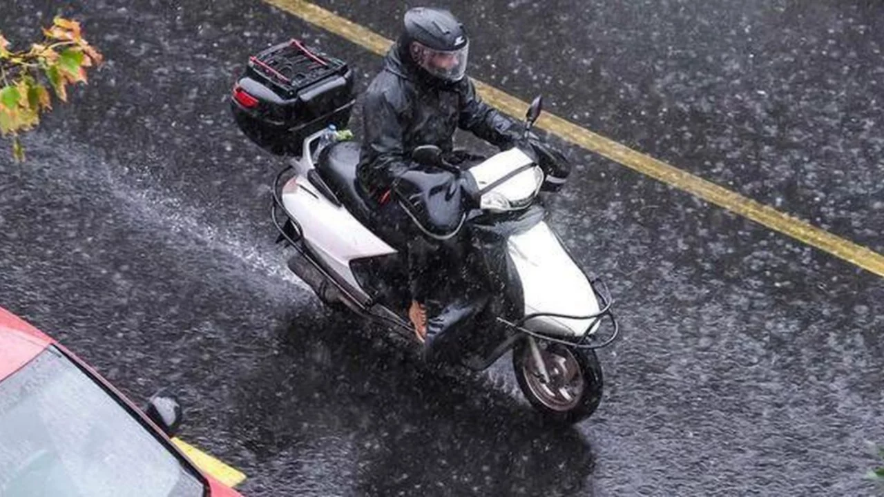 Bug&uuml;n kuryeler yasak mı, &ccedil;alışıyor mu? 15 Ekim motokurye yasağı var mı?