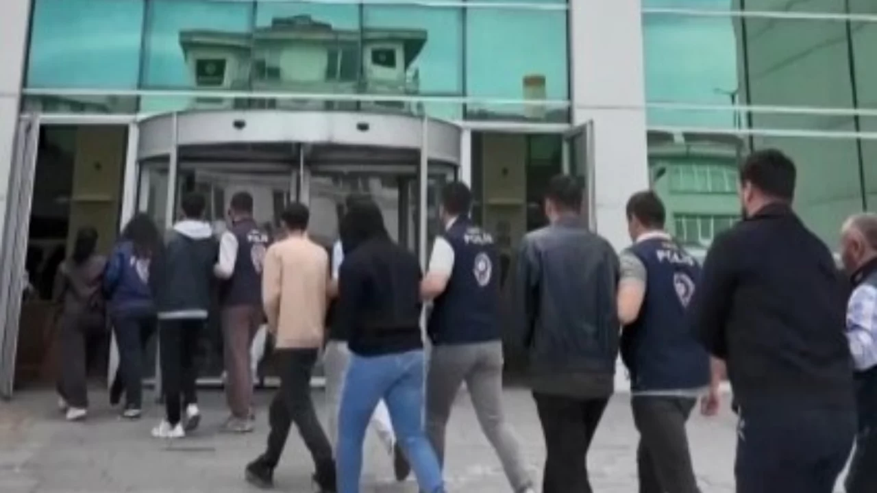 Bursa'da yasa dışı bahis operasyonu! 7 şüpheli tutuklandı