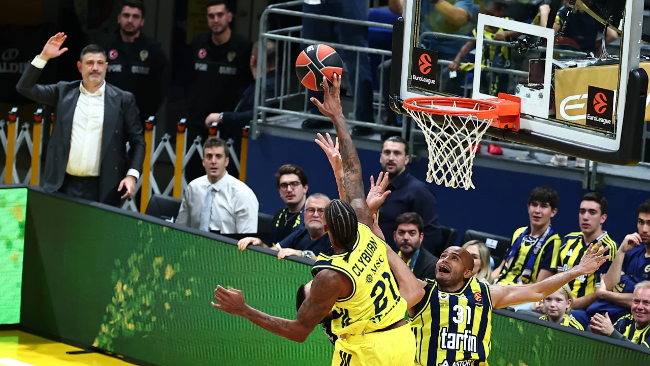 Fenerbah&ccedil;e'den Partizan karşısında kritik galibiyet!