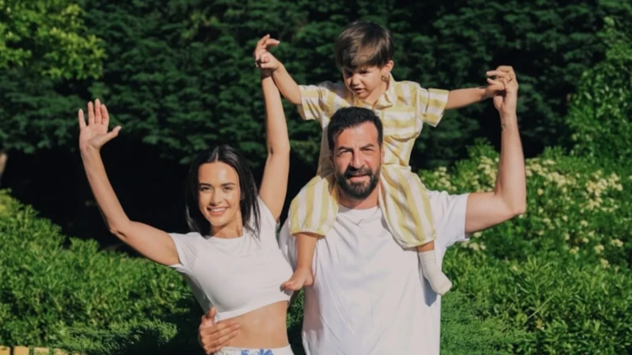Hande Soral ve İsmail Demirci'den 9. evlilik yılına &ouml;zel kutlama!