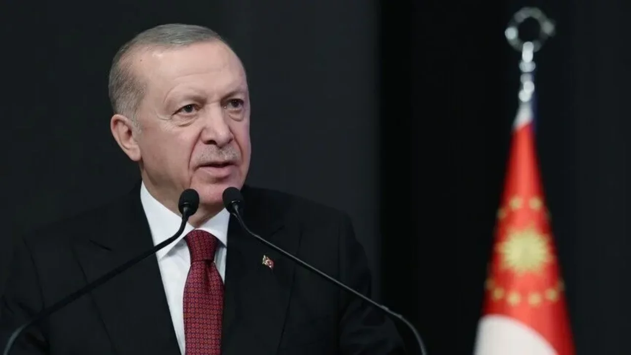 Cumhurbaşkanı Erdoğan, Bakan Kurum'dan sele ilişkin bilgi aldı