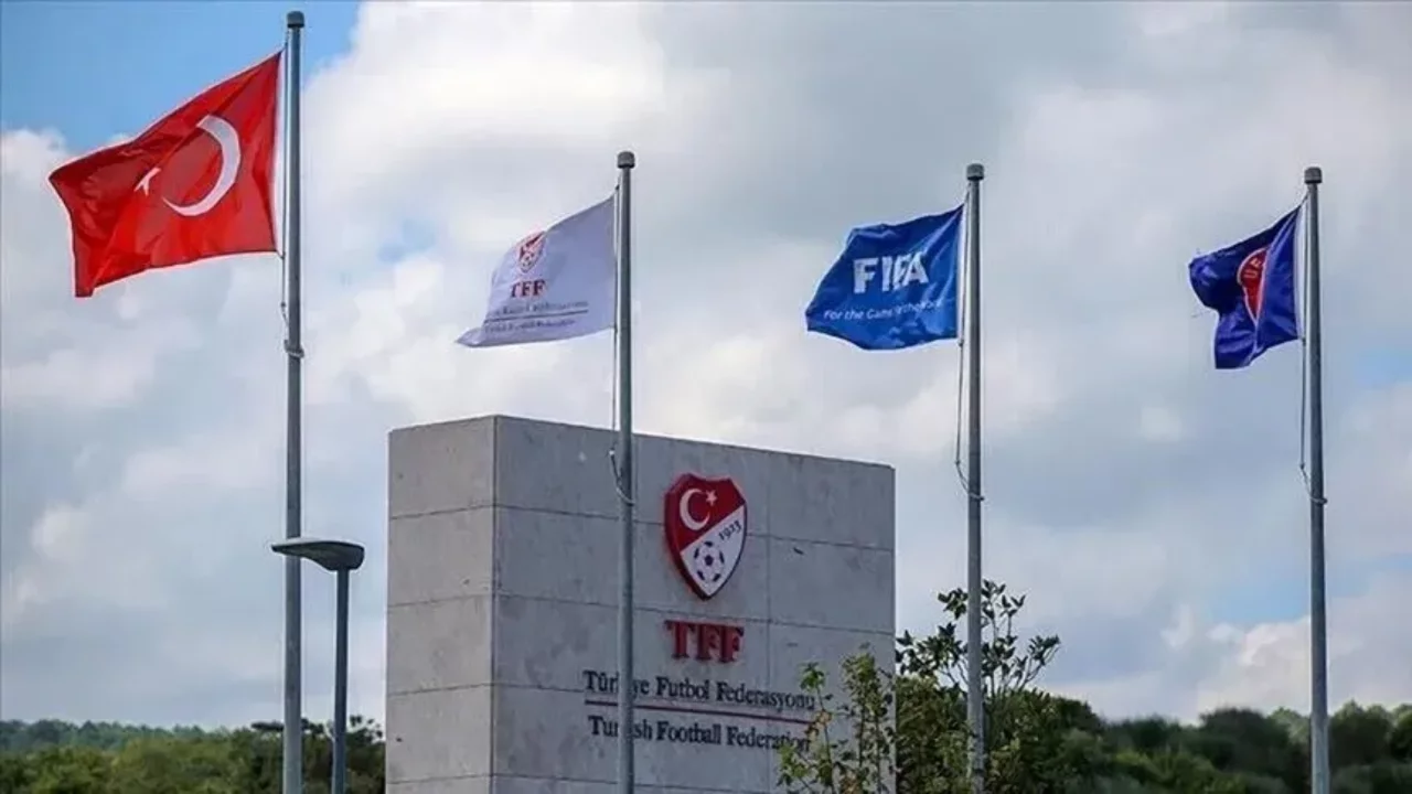 TFF'den bu hafta yapılacak profesyonel lig ma&ccedil;ları &ouml;ncesi saygı duruşu kararı