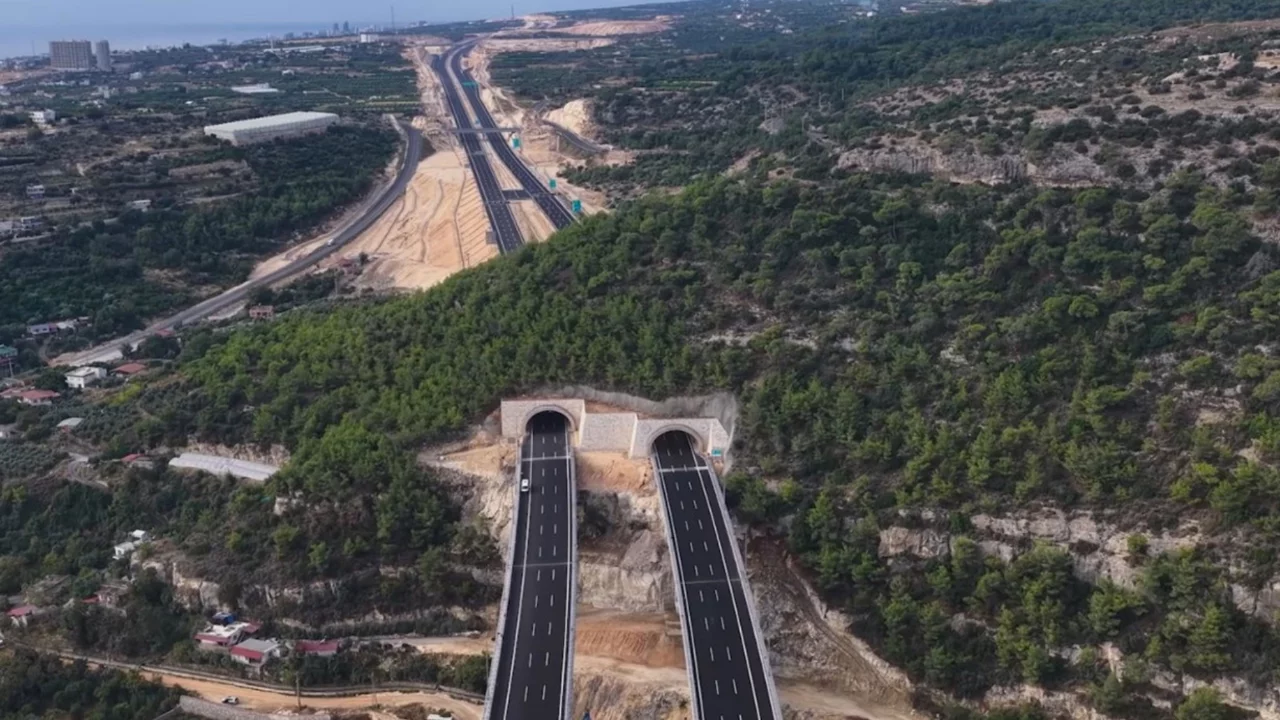 Çeşmeli-Taşucu Otoyolu'nun Kızkalesi kesimi 19 Ekim'de trafiğe açılacak 