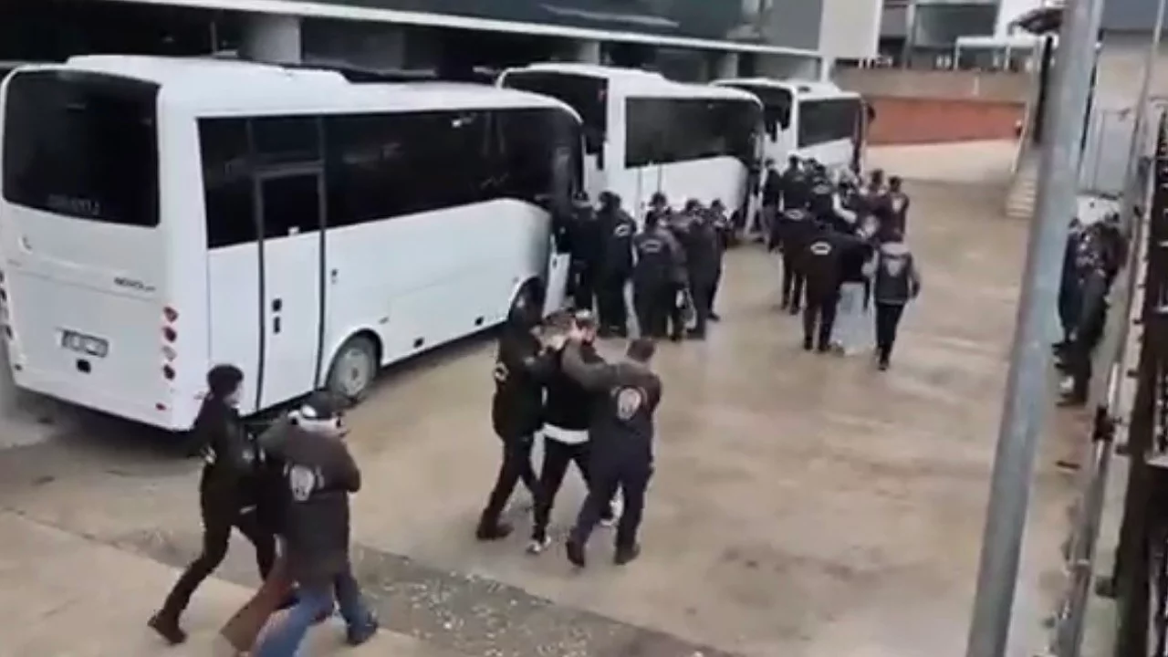 Bursa'da yasa dışı bahis operasyonu! 16 tutuklama...