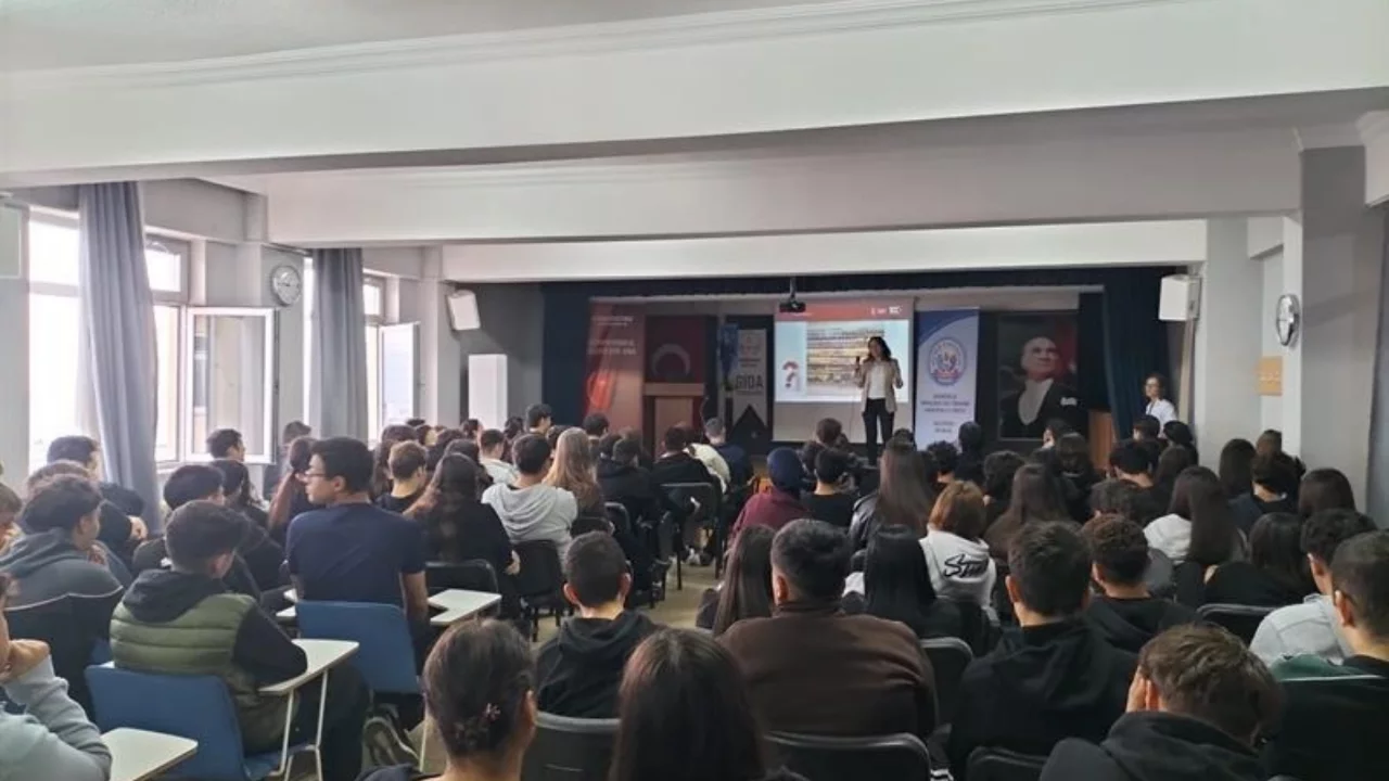 Bursa'da D&uuml;nya Gıda G&uuml;n&uuml;'nde &ouml;ğrencilere gıda bilinci aşılandı!