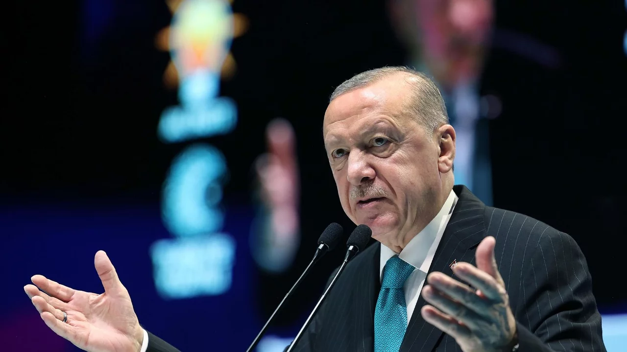 Cumhurbaşkanı Erdoğan: "2026 bitmeden 38 bin sağlık personeli alınacak"
