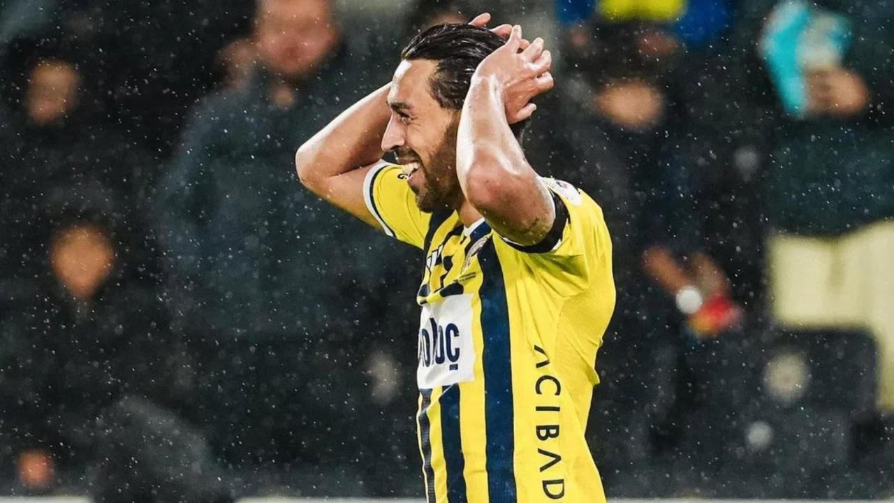 Üç golü de iptal edilen İrfan Can Kahveci kimdir? Fenerbahçeli futbolcu kaç yaşında, aslen nereli?