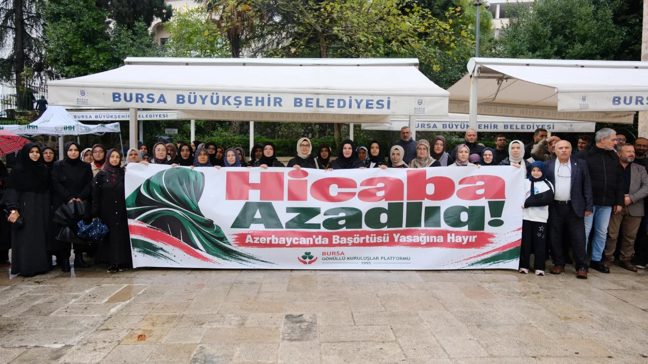 Bursa'dan Azerbaycan'daki baş&ouml;rt&uuml;s&uuml; yasağına tepki