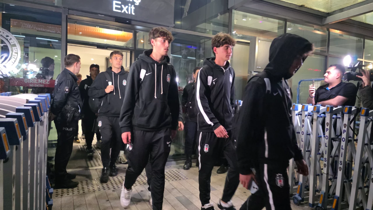 Beşiktaş kafilesi Trabzon'da