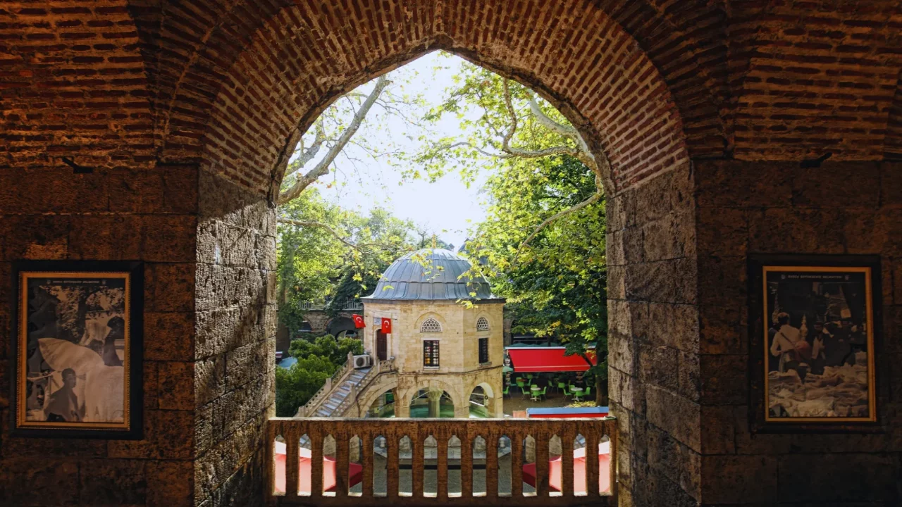 Koza Han Nerede? Tarihi, Hik&acirc;yesi ve Nasıl Gidilir?