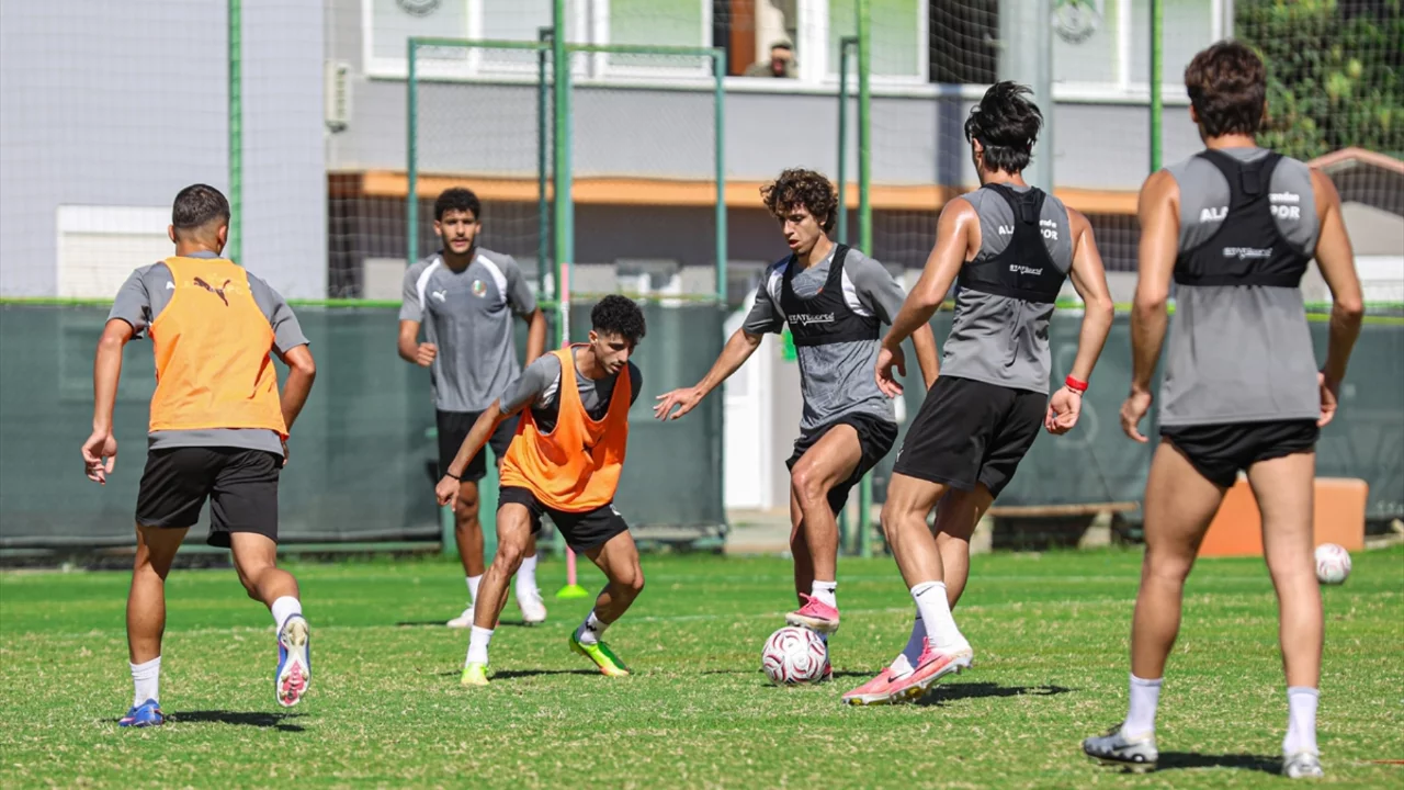 Alanyaspor'da Kocaelispor mesaisi başladı! Gözler kritik karşılaşmada