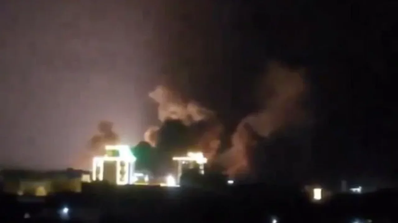 Yemen'de Husiler'den eğitim kampına saldırı: 53 ölü, 200 yaralı