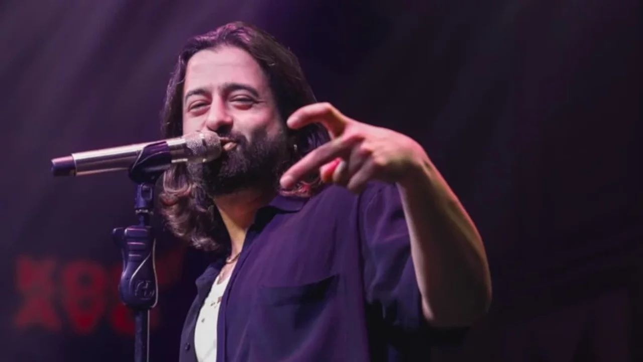 Koray Avcı'dan dikkat &ccedil;eken itiraf: "Konser iptal olursa d&uuml;nyam kararıyor"