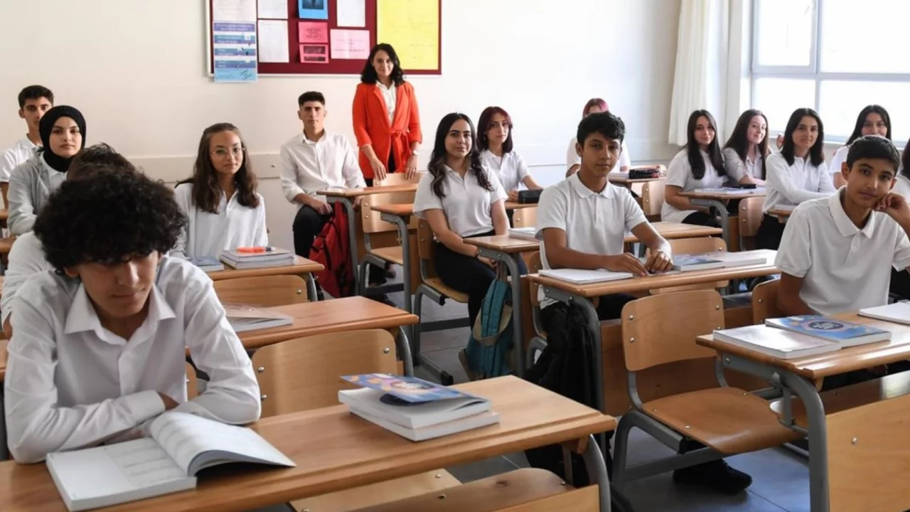 Milyonlarca öğrenciyi ilgilendiriyor! Sınavlara 6 gün kala sistem sil baştan değişiyor