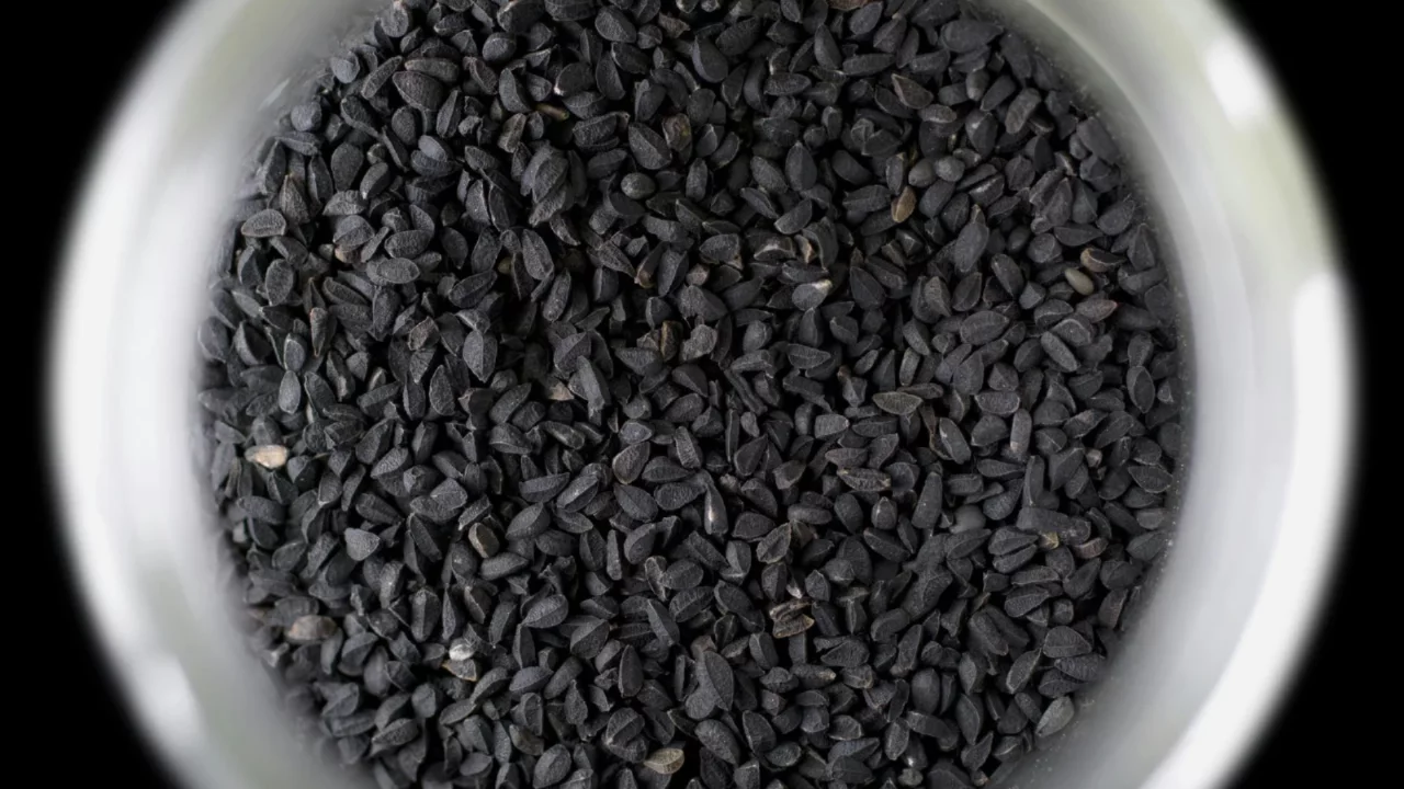 Her Evde Var Ama Faydalarını Herkes Bilmiyor! Bir Kaşık Tüketin