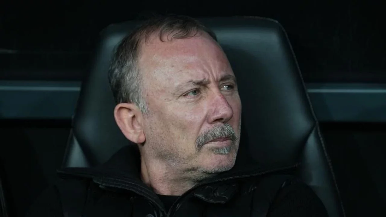 Sergen Yal&ccedil;ın Kimdir, Ka&ccedil; Yaşında, Nereli? Futbol Kariyeri, Başarıları ve &Ccedil;alıştırdığı Takımlar