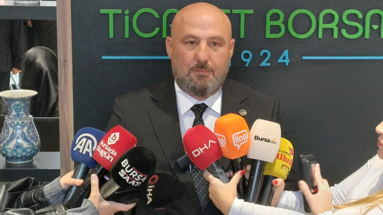 Bursa Ticaret Borsası'nda İbrahim &Ouml;zhan oyunu kullandı