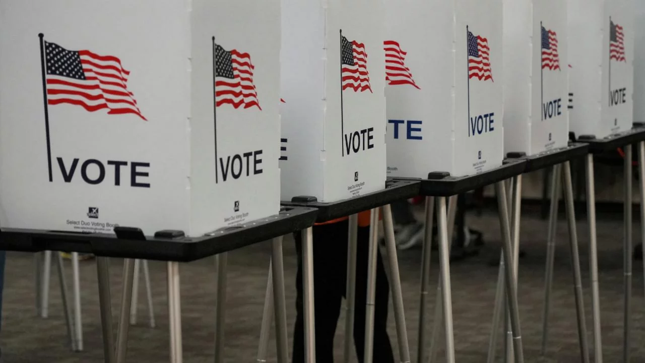 NYT: Michigan ön seçiminde adaylardan birini destekleyen videolar Hindistan'dan yayıldı 