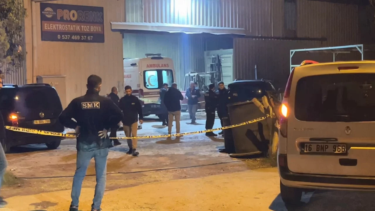 Bursa'da kahreden kaza! 24 yaşındaki gen&ccedil; demir bloğun altında can verdi