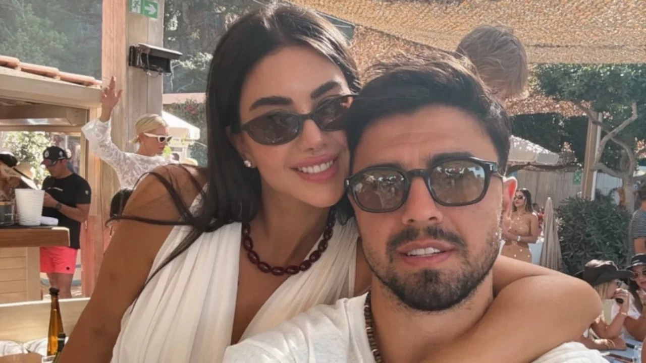 Ozan Tufan'ın eşinden ma&ccedil; sonrası itirafı: "Bana gol atma s&ouml;z&uuml; verdi"