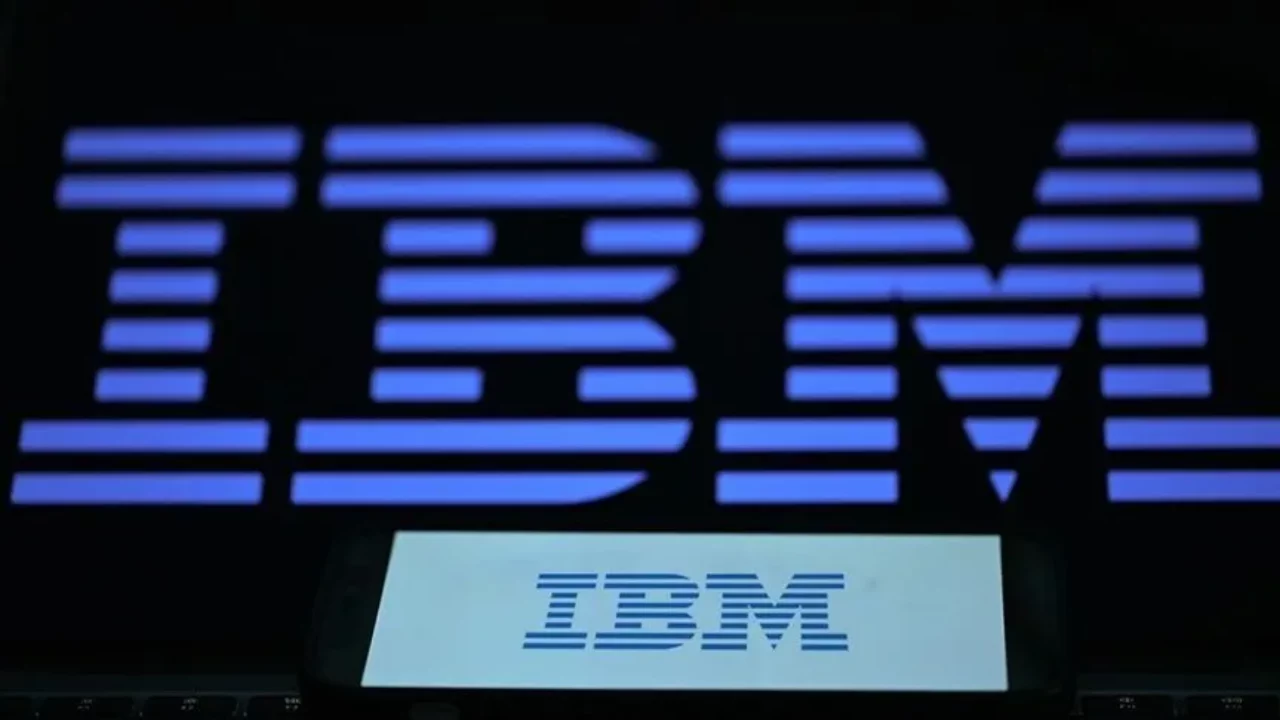 IBM'in geliri &uuml;&ccedil;&uuml;nc&uuml; &ccedil;eyrekte y&uuml;zde 5 arttı