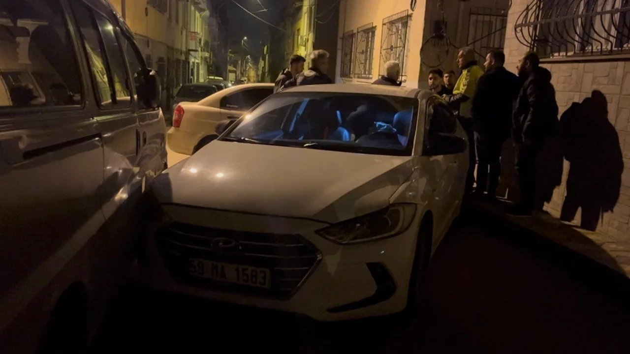 Bursa'da trafikte başlayan tartışma ortalığı karıştırdı! Kaldırım taşıyla kovaladı