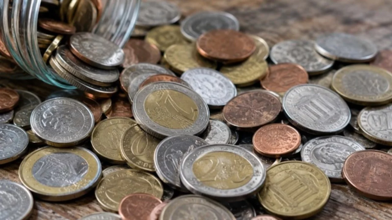 Bozuk para diye harcıyorlar, koleksiyoncular servet &ouml;d&uuml;yor: Tam 3 bin euro değerinde