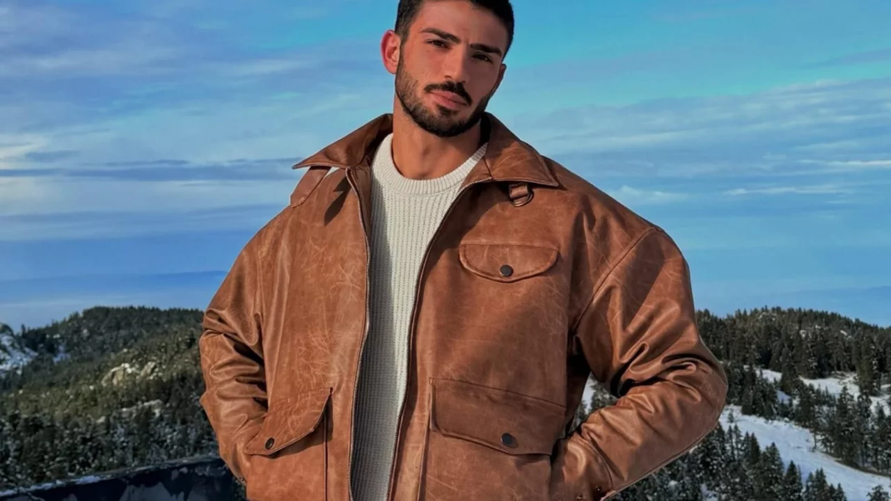 Karak&ouml;y'de mısır satarak tanınmıştı! Yakışıklı Mısırcı'nın reklam anlaşmasından kazandığı para dudak u&ccedil;uklattı