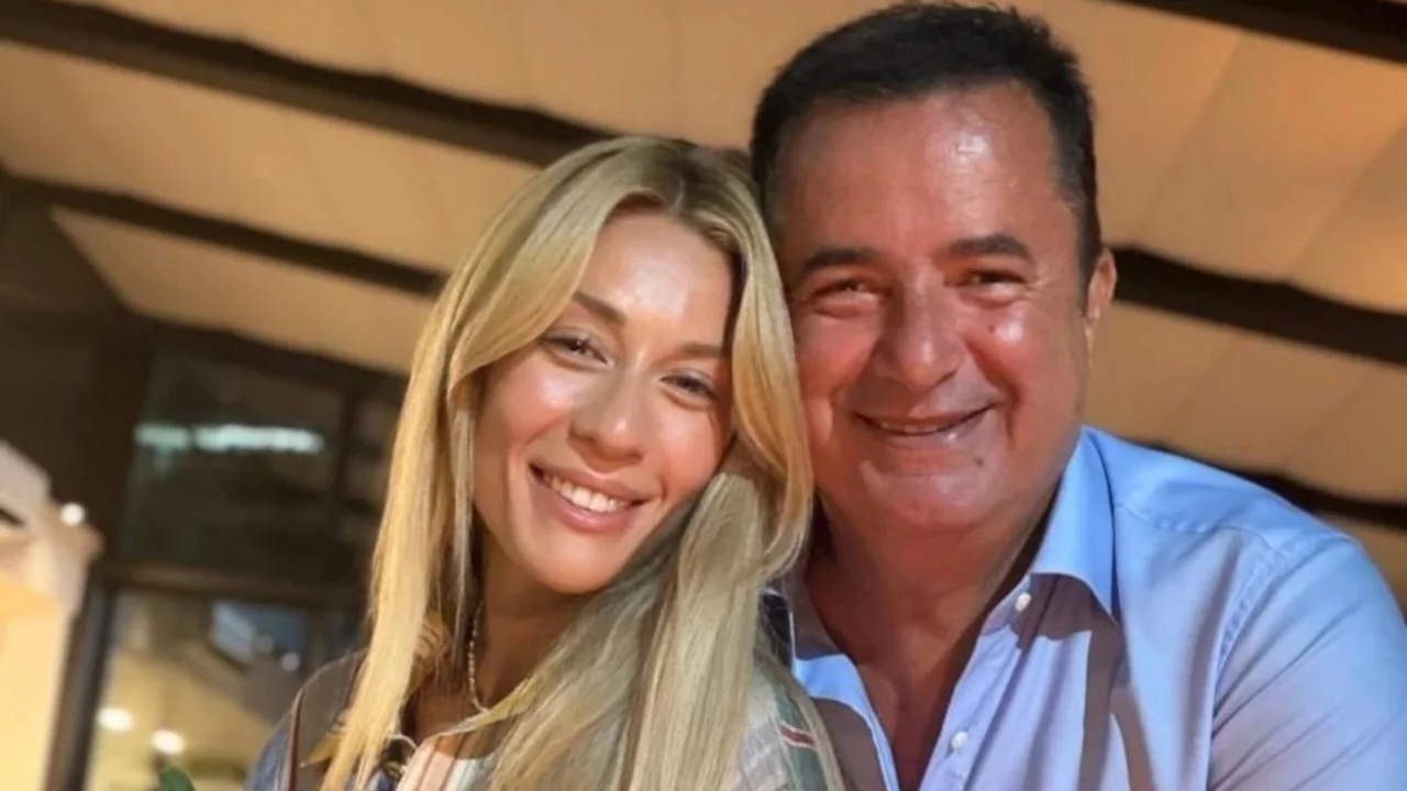 Ay&ccedil;a &Ccedil;ağla Altunkaya'dan 90 milyon TL'lik ara&ccedil;ta paylaşım! Acun Ilıcalı ile neşeli anları dikkat &ccedil;ekti