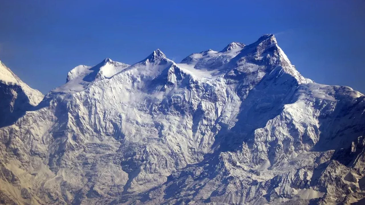 Himalayalar'da kaybolan 2 dağcının cesedine ulaşıldı