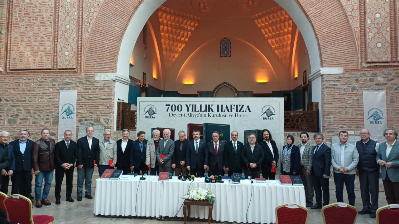 Bursa'nın 700 yıllık hafızası kitap oldu! Saklı tarih gün yüzüne çıkıyor...