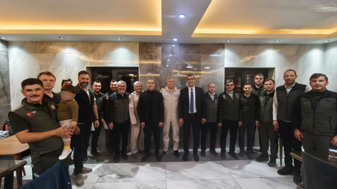 Yangınlarla m&uuml;cadele eden Bursa ekibine teşekk&uuml;r