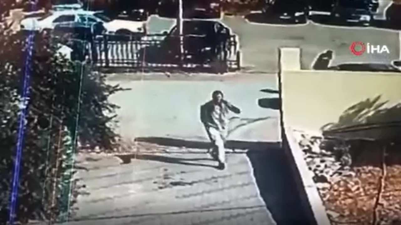 &Uuml;rd&uuml;n'de kiliseye silahlı saldırı! Cenaze t&ouml;reninde 7 kişi hayatını kaybetti