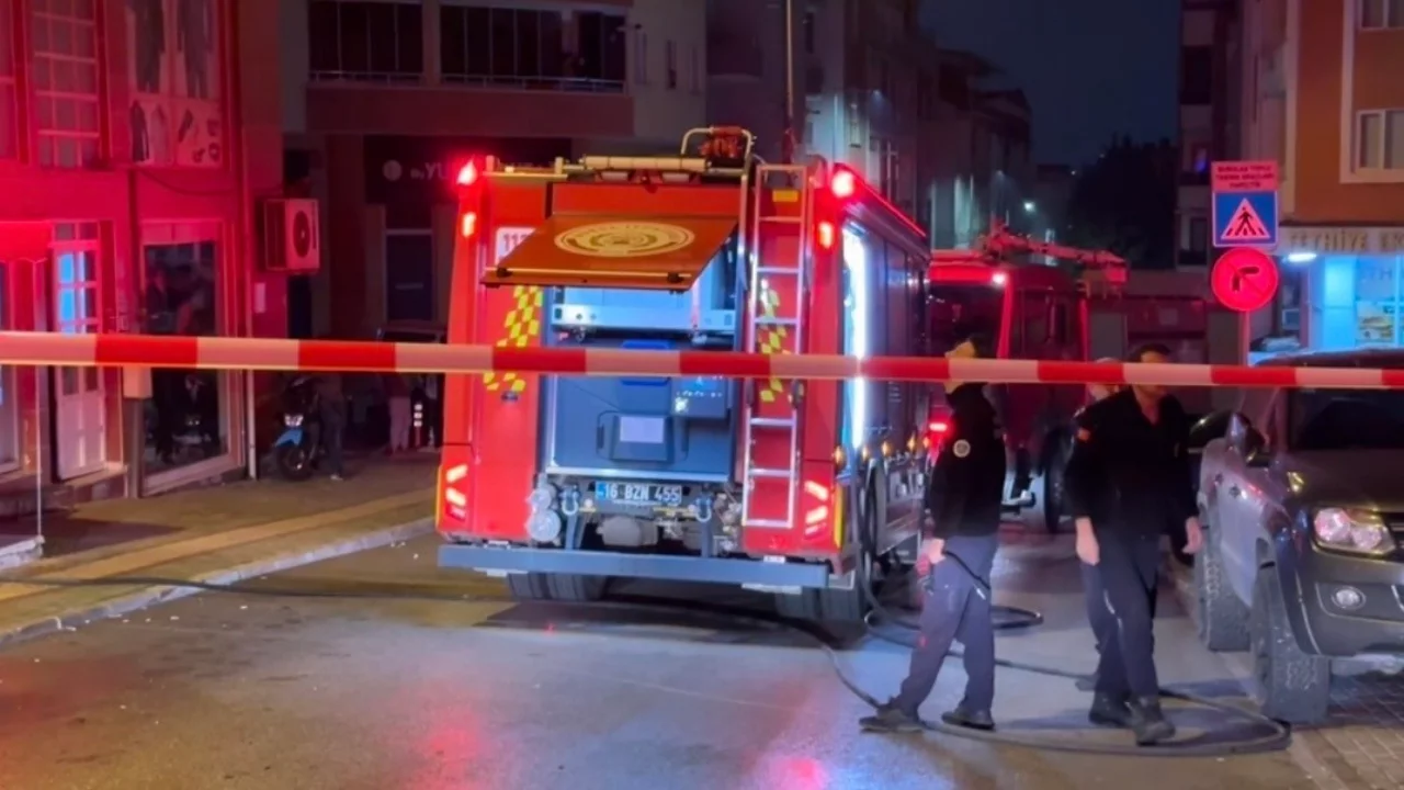 Bursa'da gece yarısı alevler yükseldi! Maddi hasar oluştu