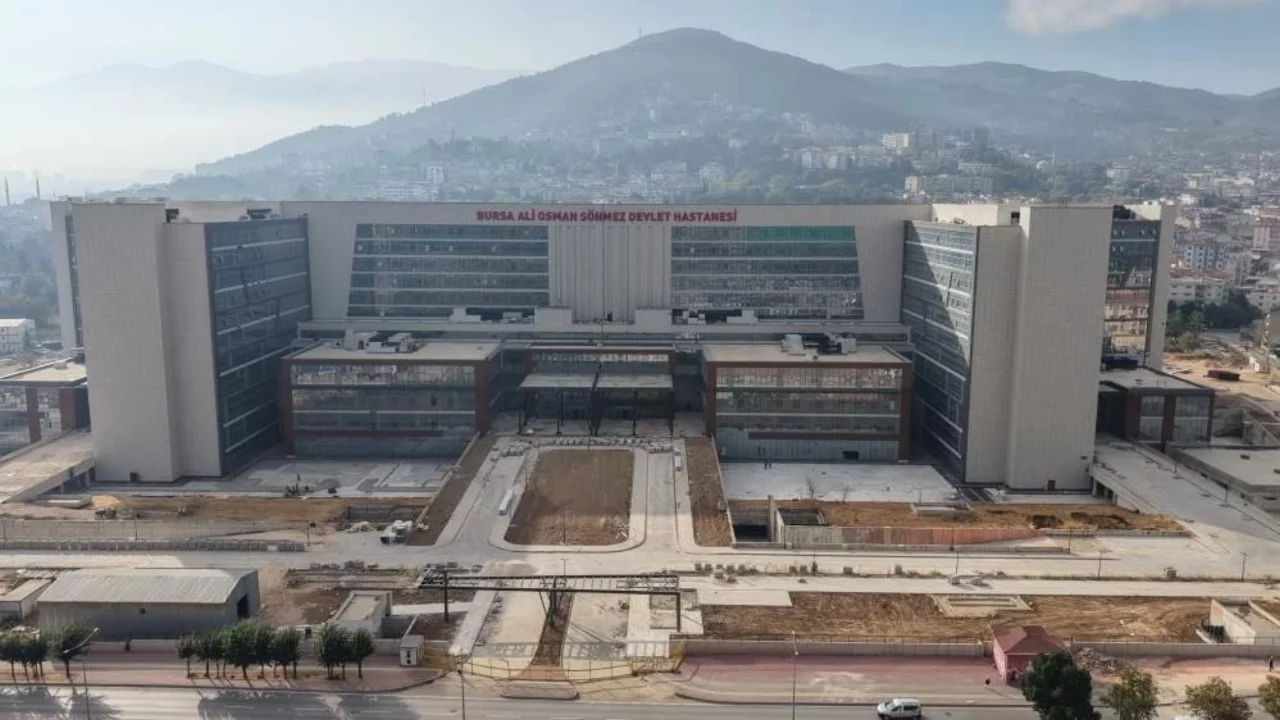 Bursa Ali Osman Sönmez Devlet Hastanesi hasta kabulüne başladı! 3 branş için dikkat çeken ayrıntı