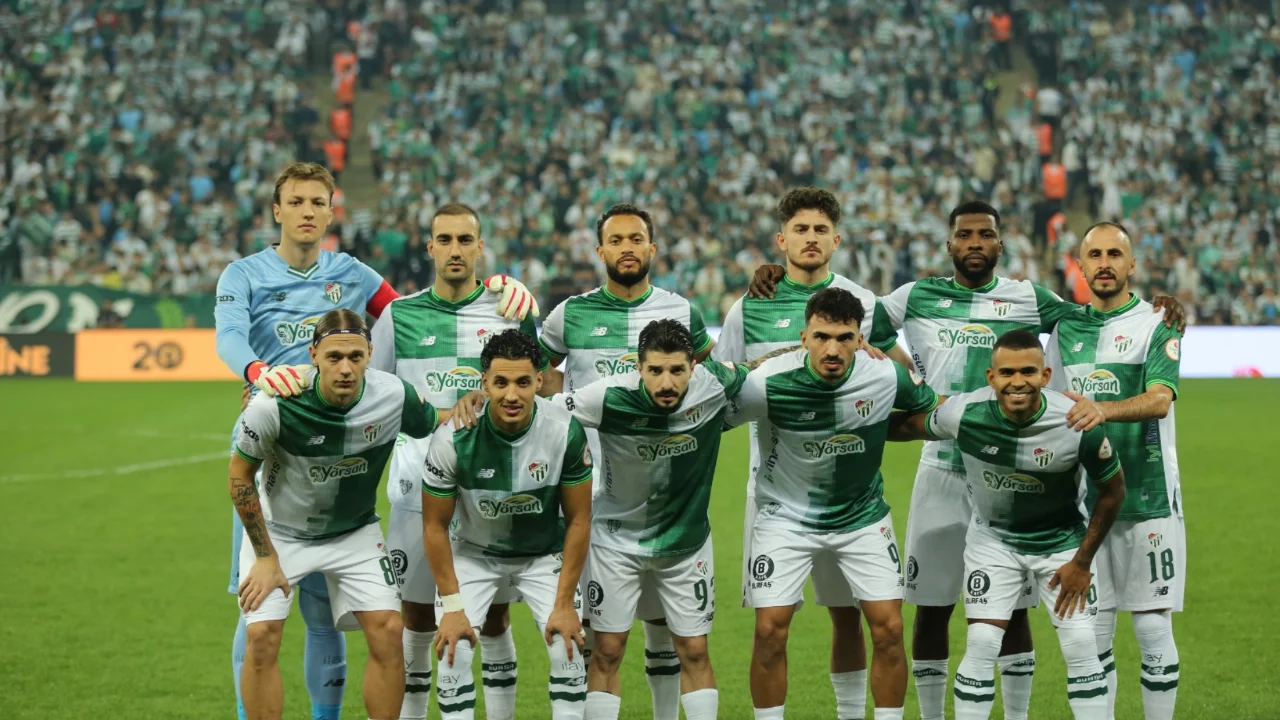 Bursaspor'un Ke&ccedil;i&ouml;reng&uuml;c&uuml; karşısındaki ilk 11'i belli oldu!