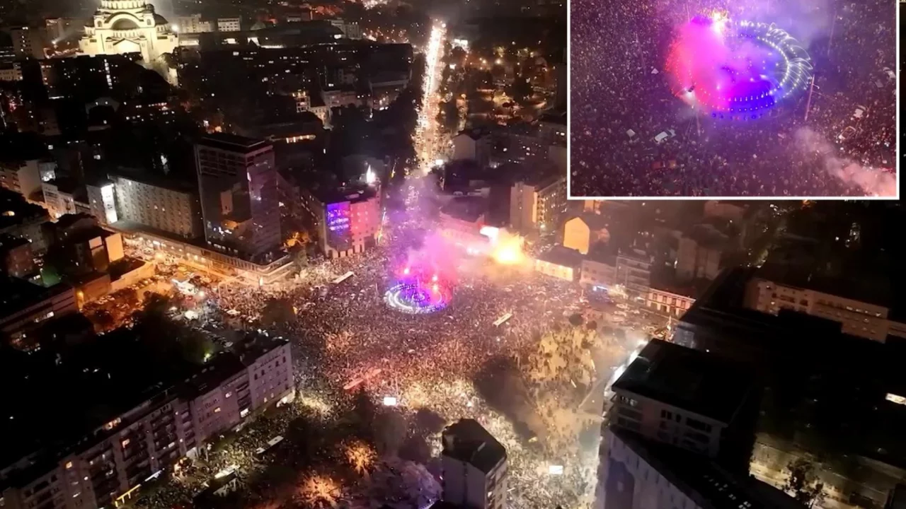 12 yıllık iktidar sandıkta yıkıldı! &Uuml;lke bayram yerine d&ouml;nd&uuml;