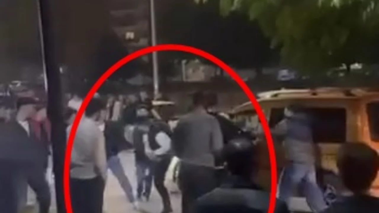 Bursa'da ortalık karıştı! Tekme ve yumruklar havada u&ccedil;uştu