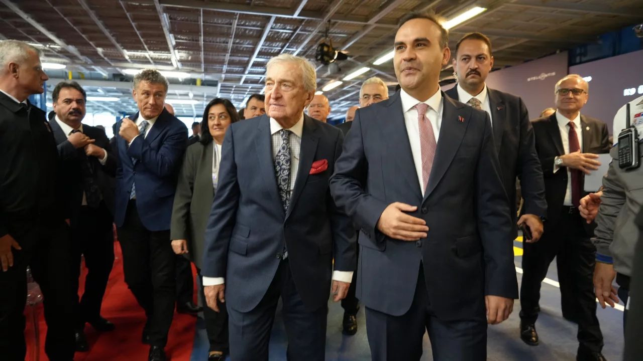 Bursa'da TOFAŞ'tan 300 milyon dolarlık yatırım! 1000 kişiye iş kapısı a&ccedil;ılacak