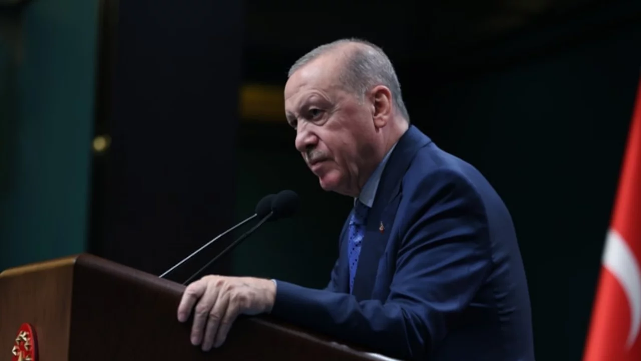 Milyonlarca emeklinin beklediği açıklama geldi! Cumhurbaşkanı Erdoğan 2027'yi işaret etti